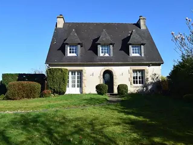 Carhaix Plouguer 29270 Achat / Vente maison 7 pièces t7 au dernier étage
