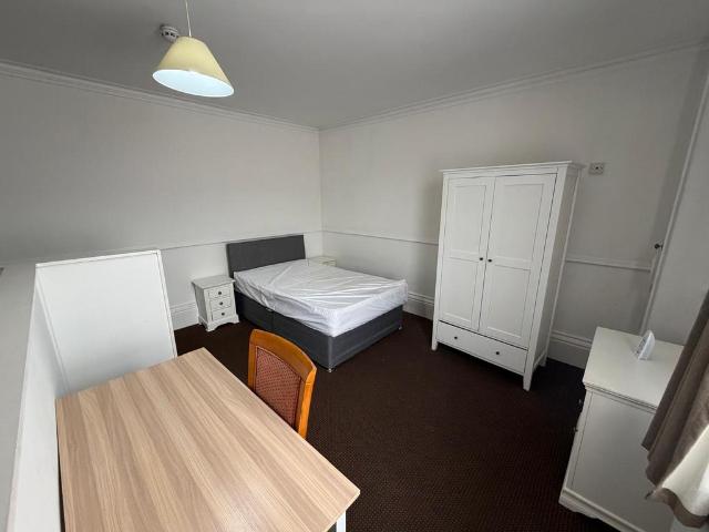 Carholme Road, Lincoln, LN1 1 bed flat to rent £730 pcm £168 pw