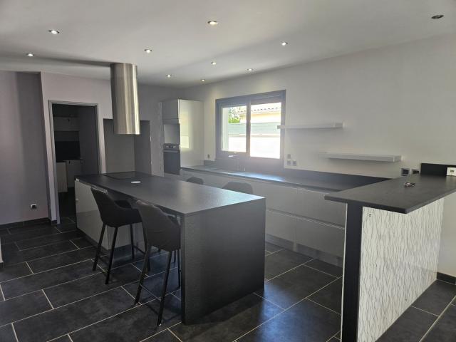 CARIGNAN Très belle Maison, Moderne T4 avec Garage et Jardin