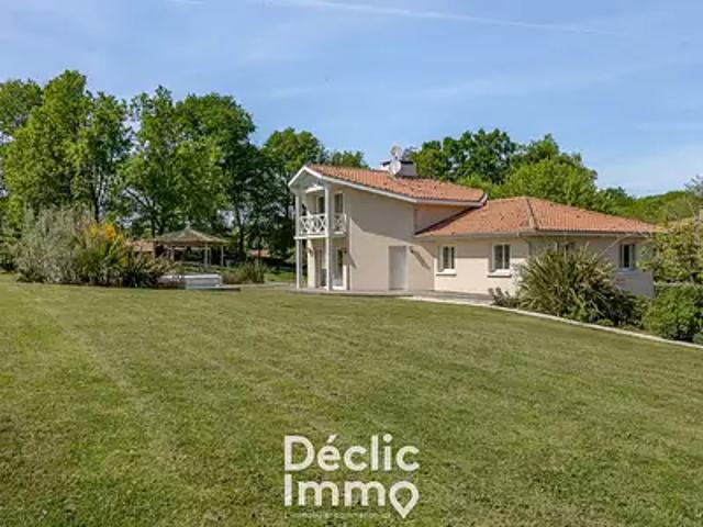 Carignan de Bordeaux 33360 Achat / Vente maison 6 pièces t6 piscine terrasse