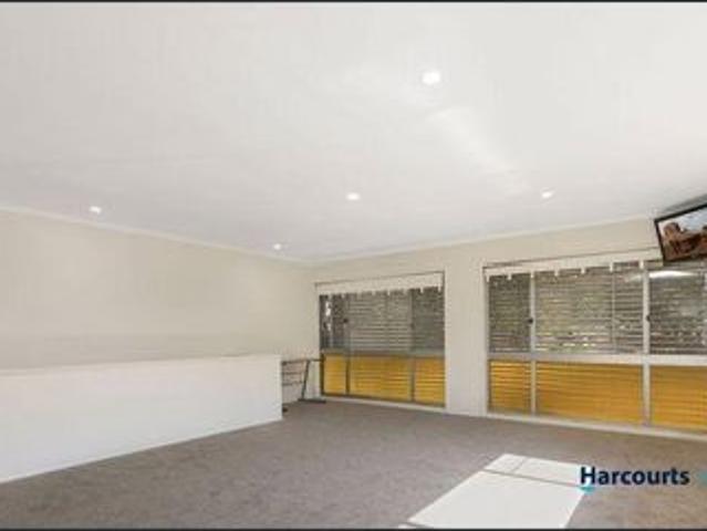 Carina Heights Recently Renovated!