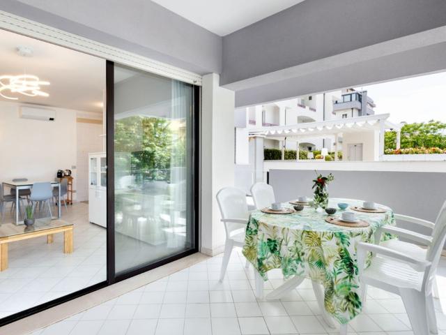 Carinzia Sea View Comfort 5 Riviera Collection, Riccione Amsterdam Apartments for Rent