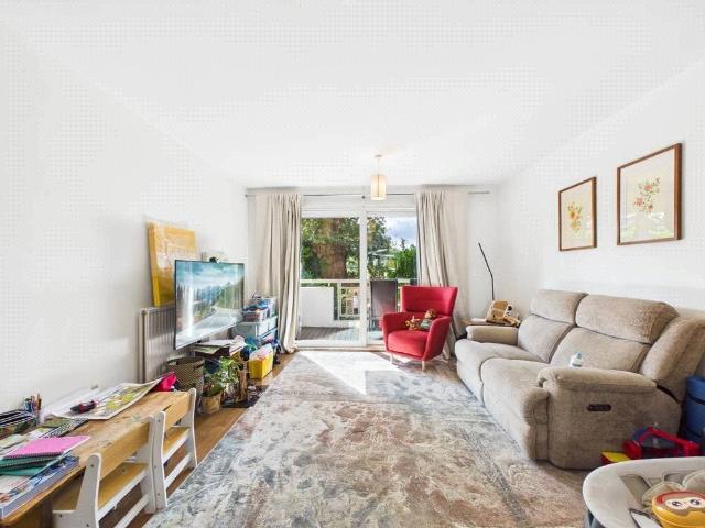 Carisbrooke House, Sheen Road, Richmond, Surrey, TW10