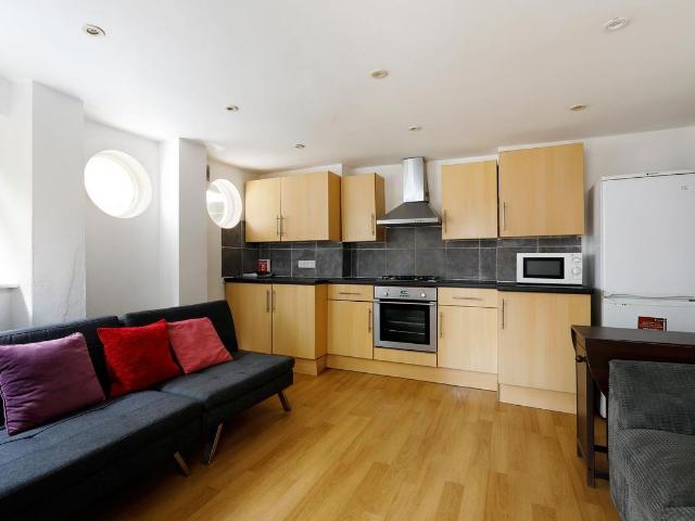 Carisbrooke Road, Brighton BN2, 5 bed end terrace house to rent, £2,710 pcm | PrimeLocation