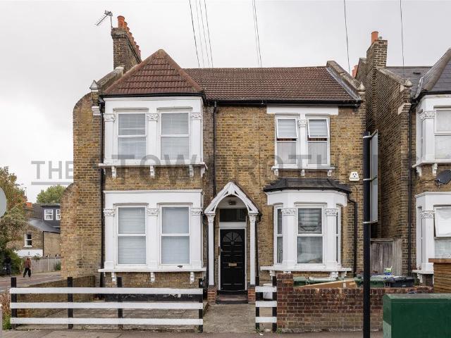 Carisbrooke Road, Walthamstow, London E17, 1 bed flat to rent, £1,750 pcm | PrimeLocation
