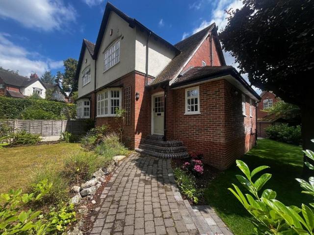 Carless Avenue, Metchley, B17 9BW, United Kingdom | 3 bed duplex for rent #137931333 | Rentberry