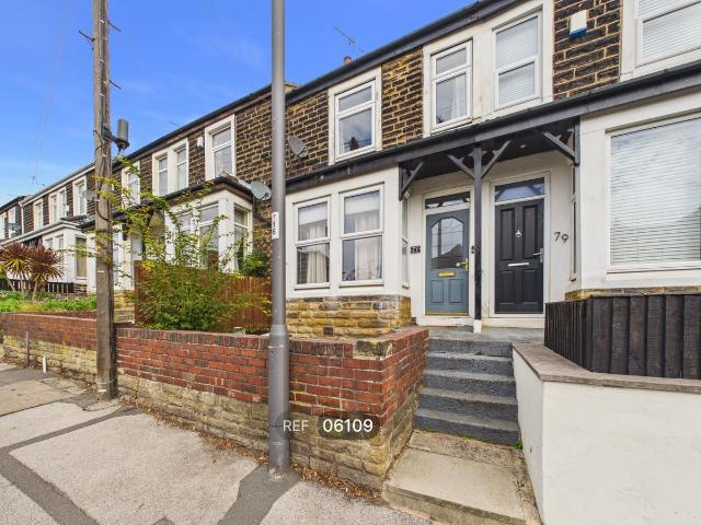 Carleton Road, Pontefract, West Yorkshire WF8, 3 bed terraced house to rent, £1,000 pcm | PrimeLocation