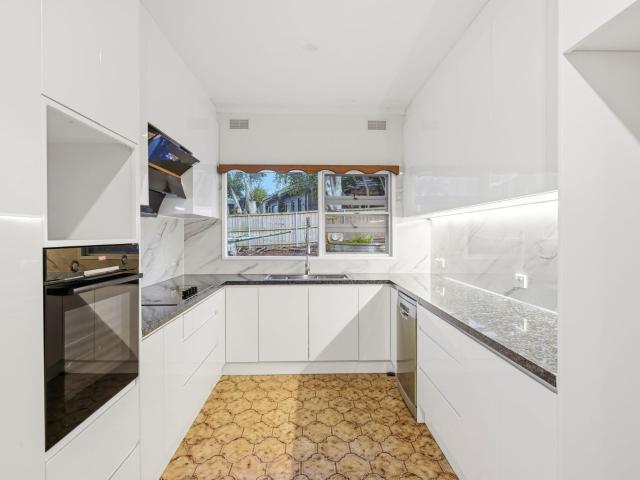 Carlingford, 18 Azile Court