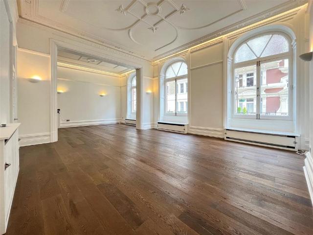 Carlisle Mansions, Victoria, SW1P 3 bed apartment to rent £6,283 pcm £1,450 pw
