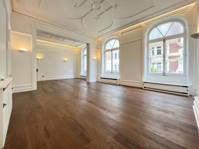 Carlisle Mansions, Victoria SW1P, 3 bed flat to rent, £5,958 pcm | PrimeLocation