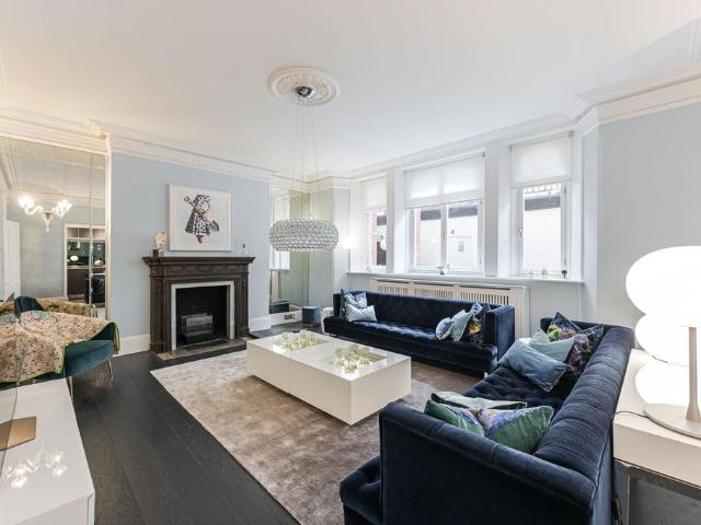 Carlisle Mansions, Westminster. 4 bed flat to rent £7,848 pcm £1,811 pw