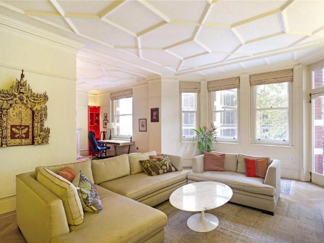 Carlisle Place, London, SW1P 1NH, United Kingdom | 3 bed apartment for rent #136166627 | Rentberry