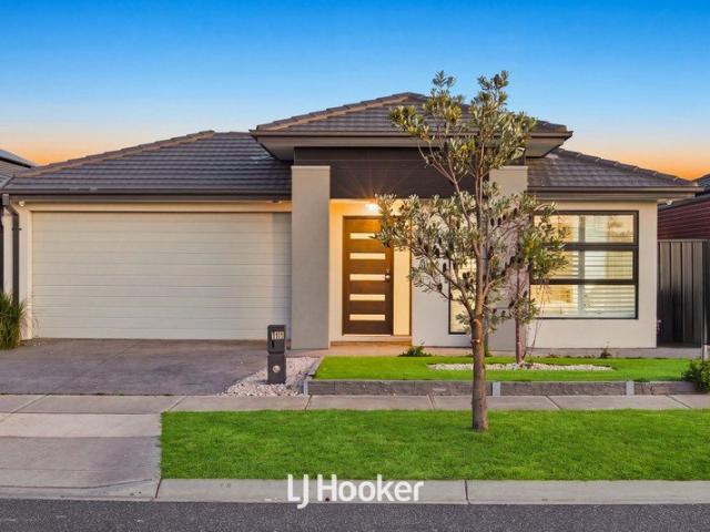 Carlisle Quality | Modern Family Living | Only 5 Years Young