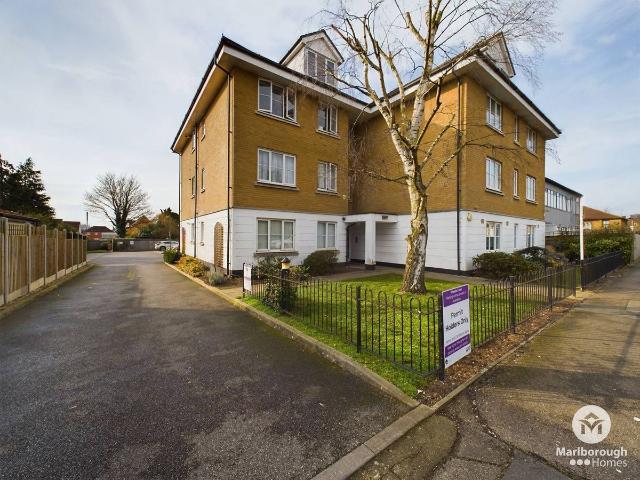 Carlisle Road, Buckingham Court Carlisle Road RM1, 1 bed flat to rent, £1,400 pcm | PrimeLocation