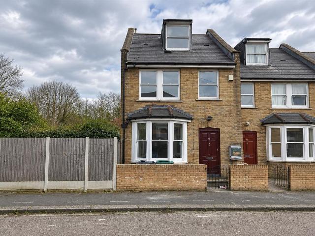 Carlisle Road, London N4, 3 bed semi detached house to rent, £3,700 pcm | PrimeLocation