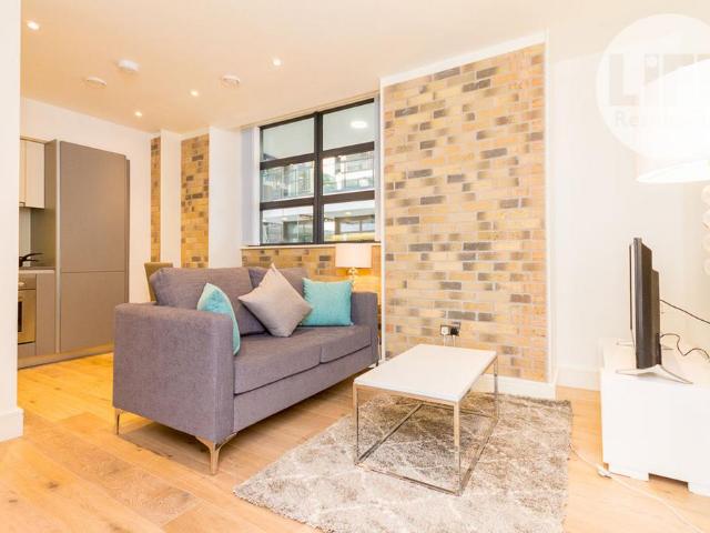 Carlow Street, London NW1 Studio to rent £2,075 pcm £479 pw