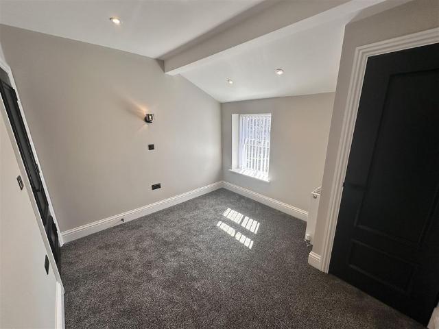 Carlton Mount, Birkenhead