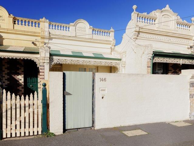 Carlton North Living