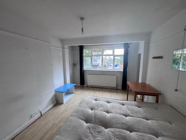 Carlton Avenue East, Wembley HA9, 1 bed terraced house to rent, £700 pcm | PrimeLocation