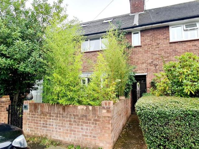 Carlton Avenue Feltham TW14, 5 bed end terrace house to rent, £2,750 pcm | PrimeLocation