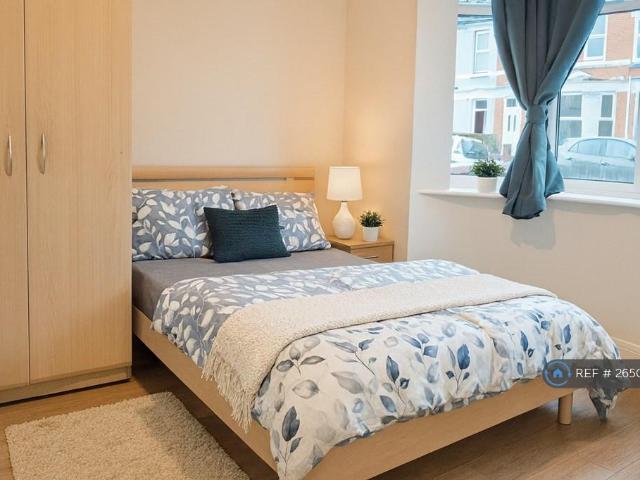 Carlton Avenue, Gillingham, ME7 1 bed in a house share to rent £750 pcm £173 pw