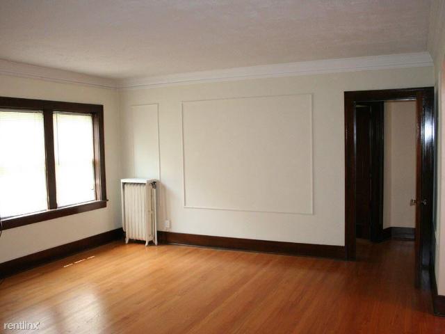 Carlton Apartments 2 Bedroom Apartment for Rent at 950 N Main St, Rockford, IL 61103 Signal Hill