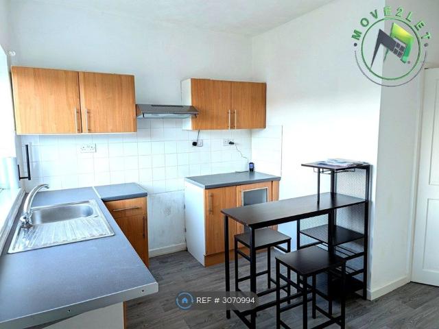 Carlton, Barnsley S71, 2 bed flat to rent, £600 pcm | PrimeLocation
