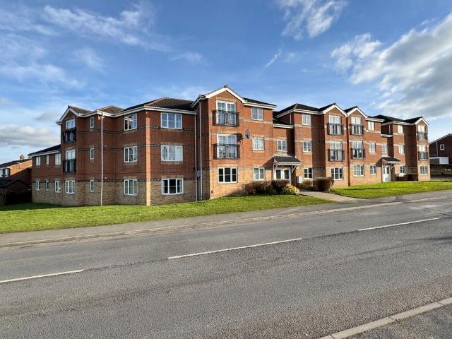 Carlton Court, Barnsley, South. 2 bed flat to rent £850 pcm £196 pw