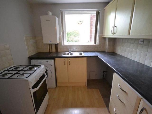 Carlton Court, Stoneygate, Leicester 1 bed flat to rent £850 pcm £196 pw