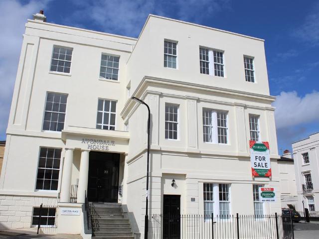 Carlton Crescent, Southampton SO15, 2 bed flat to rent, £1,400 pcm | PrimeLocation