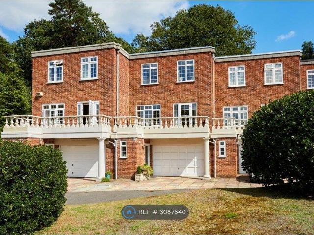 Carlton Crescent, Tunbridge Wells TN1, 3 bed terraced house to rent, £3,500 pcm | PrimeLocation
