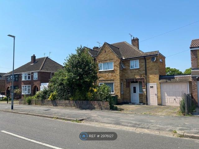 Carlton Drive, Wigston, Leicester LE18, 3 bed semi detached house to rent, £1,495 pcm | PrimeLocation