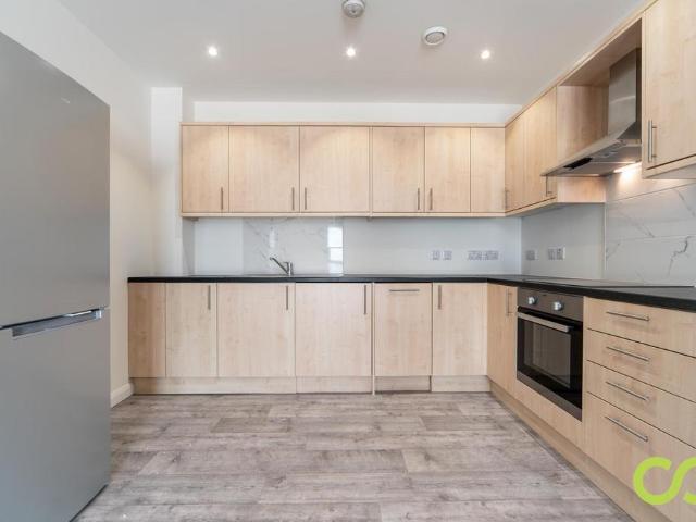 Carlton House, High Road, Ilford, IG1 1 bed flat to rent £1,450 pcm £335 pw