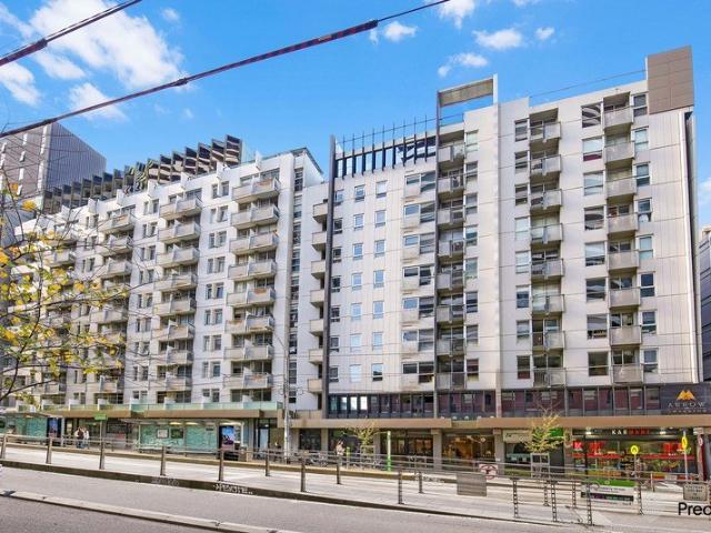 Carlton Living, City Convenience
