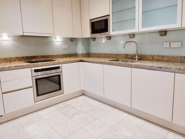 Carlton Place, Whitefield M45, 2 bed flat to rent, £1,950 pcm | PrimeLocation