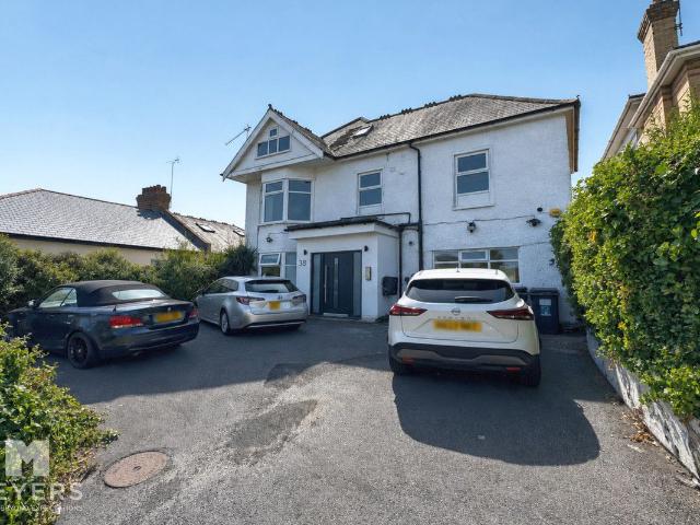 Carlton Road, Bournemouth, 3 BH1, 3 bed flat to rent, £1,750 pcm | PrimeLocation