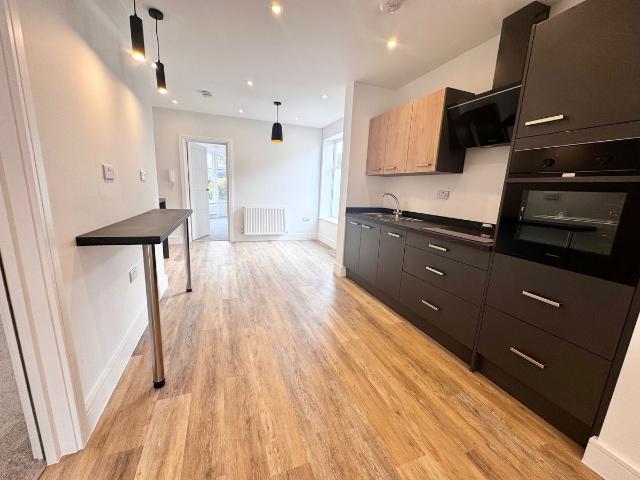 Carlton Road, Bournemouth BH1, 3 bed flat to rent, £1,695 pcm | PrimeLocation