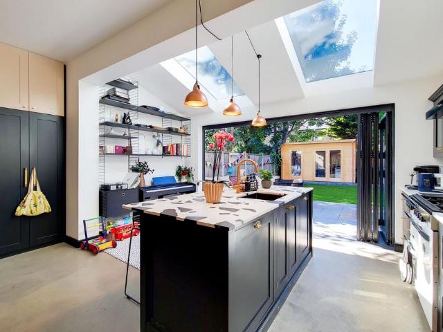Carlton Road, Manor Park, London, E12 4 bed end of terrace house to rent £3,250 pcm £750 pw