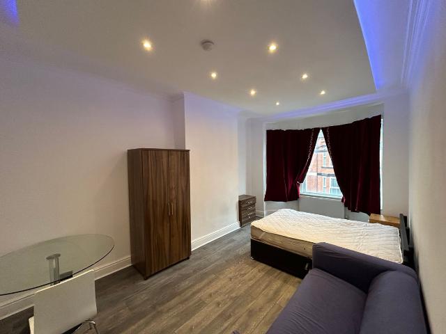 Carlton Road, Salford M6, 5 bed terraced house to rent, £3,642 pcm | PrimeLocation