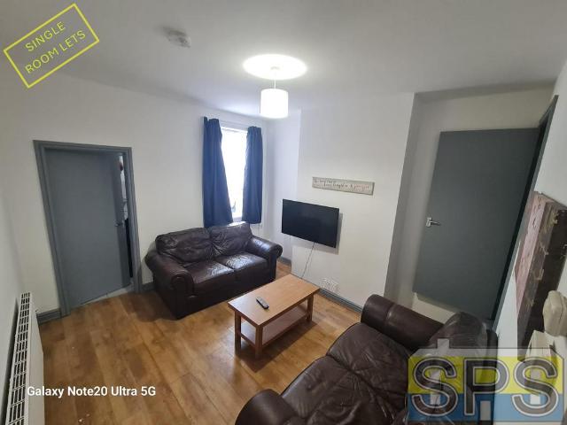 Carlton Road, Stoke on Trent ST4 4 bed terraced house to rent £400 pcm £92 pw