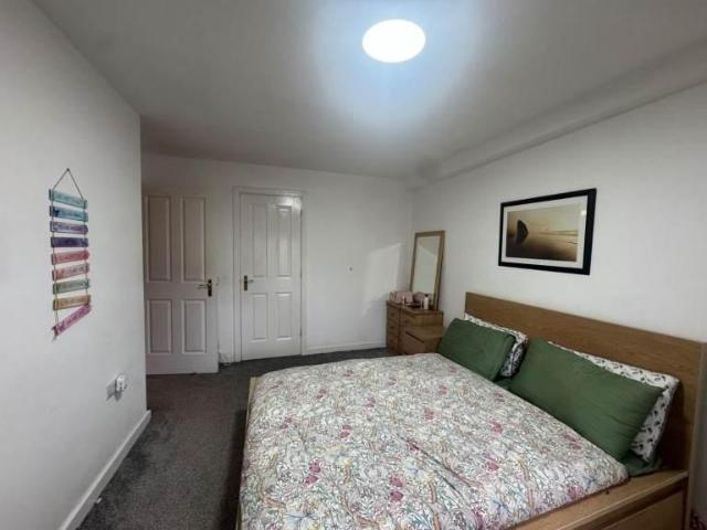 Carlton Street, Farnworth BL4 2 bed flat to rent £875 pcm £202 pw