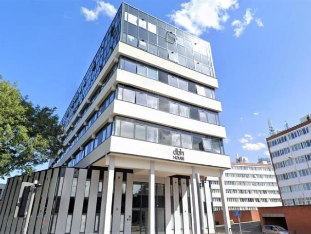 Carlton Square, Carlton, Nottingham NG4, 2 bed flat to rent, £825 pcm | PrimeLocation