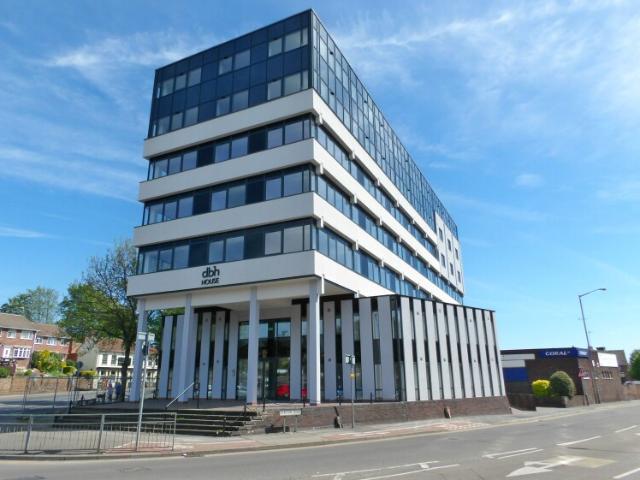 Carlton Square, Nottingham NG4, 1 bed flat to rent, £800 pcm | PrimeLocation