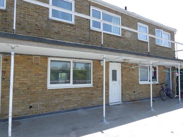 Carlton Terrace, Cambridge CB4, 2 bed flat to rent, £1,400 pcm | PrimeLocation