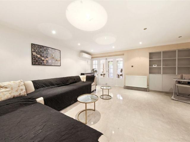 Carlton Vale Or NW6, 4 bed detached house to rent, £5,000 pcm | PrimeLocation