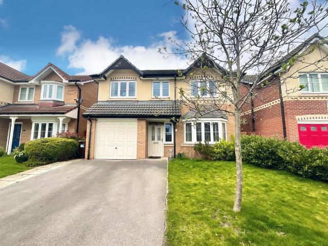 Carlton Way, Treeton 4 bed detached house to rent £1,550 pcm £358 pw