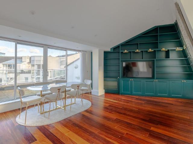 Carlyle Court, Chelsea Harbour Drive, London, SW10 0UQ, United Kingdom | 3 bed duplex for rent #139544795 | Rentberry