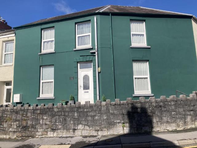Carmarthen SA31 3 bed house to rent £900 pcm £208 pw