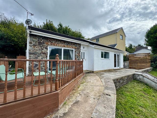 Carmarthen SA33, 3 bed bungalow to rent, £950 pcm | PrimeLocation