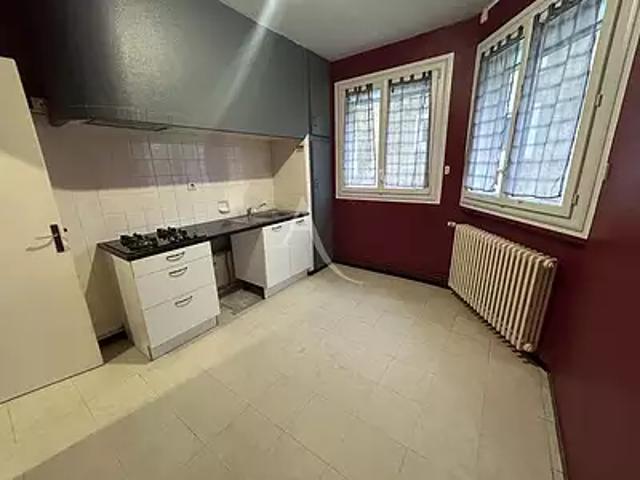 Carmaux 81400 Location maison 3 pièces t3 au dernier étage